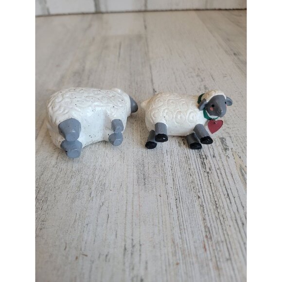 Mini rustic farm sheep animal figure xmas decor - Picture 3 of 5